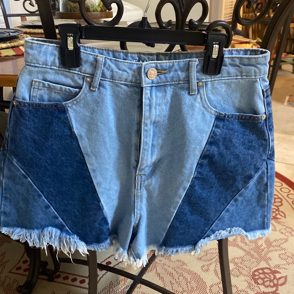 Gemma Rae LIKE NEW ultimate high rise colored mom shorts / Size 9/29